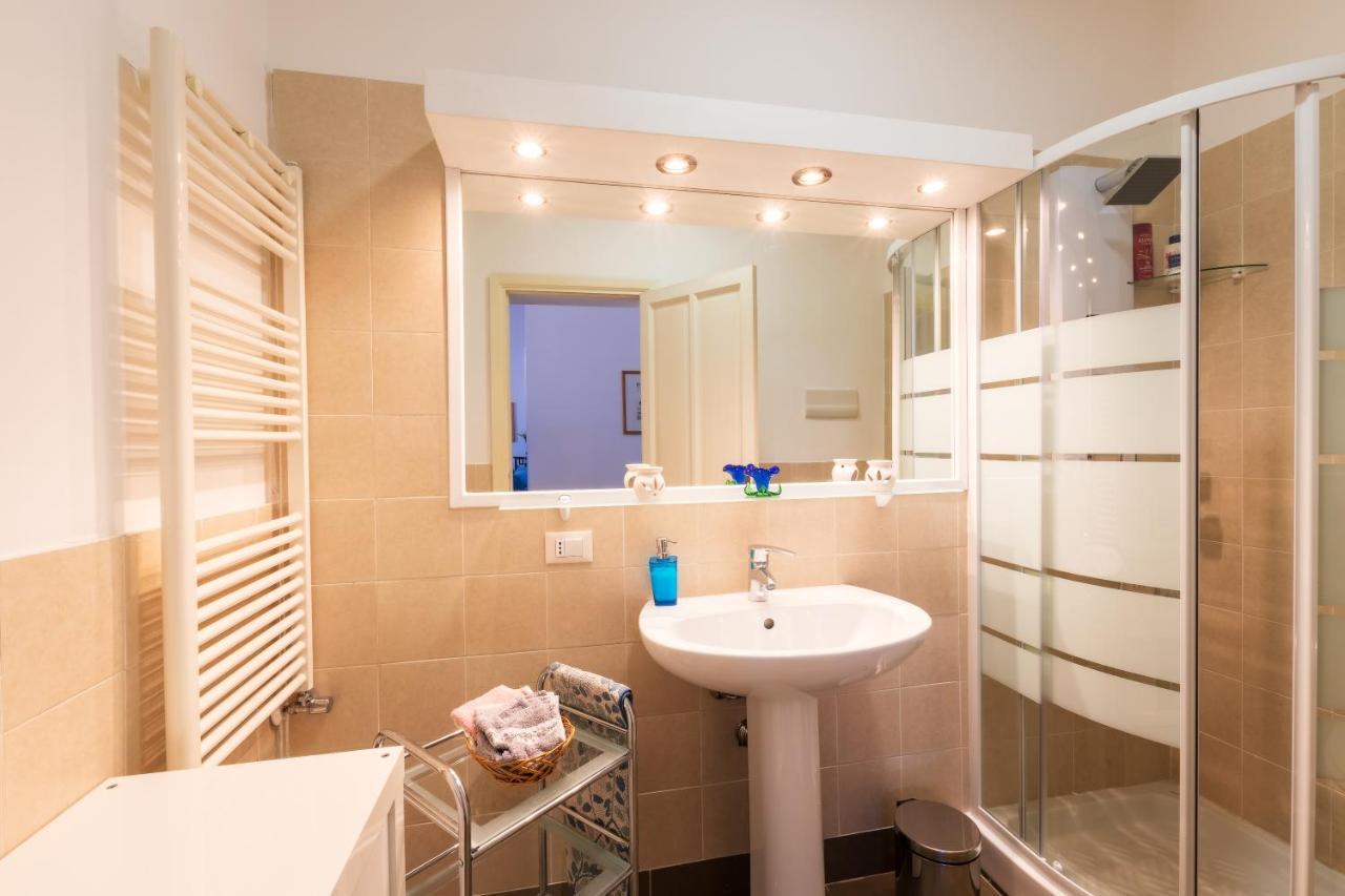A Casa Dell' Artista Apartment Palermo Luaran gambar